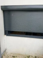porte-pvc-sous-sol-bron-apres